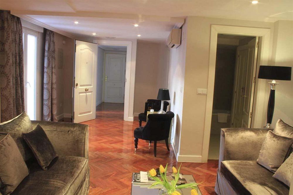 Boutike Cibeles Apartment Madrid Bilik gambar